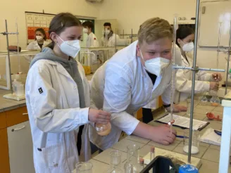 Přeshraniční partnerství v oblasti analýzy potravin a životního prostředí - Střední odborná škola ekologická a potravinářská Veselí nad Lužnicí