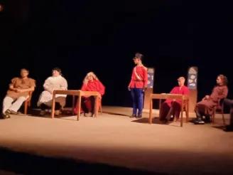 Divadelní kroužek ŽÁDNÝ HWJEZDY - Střední odborná škola ekologická a potravinářská Veselí nad Lužnicí