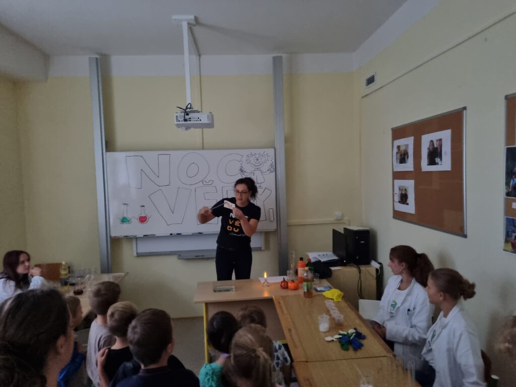 Noc vědců na SOŠEP! - Střední odborná škola ekologická a potravinářská Veselí nad Lužnicí