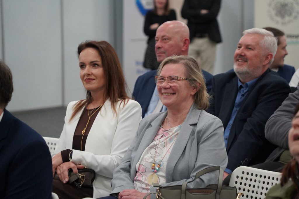 🏆 Další úspěch pro SOŠEP! Blatský Golden Ale získal stříbro na mezinárodní soutěži - Střední odborná škola ekologická a potravinářská Veselí nad Lužnicí