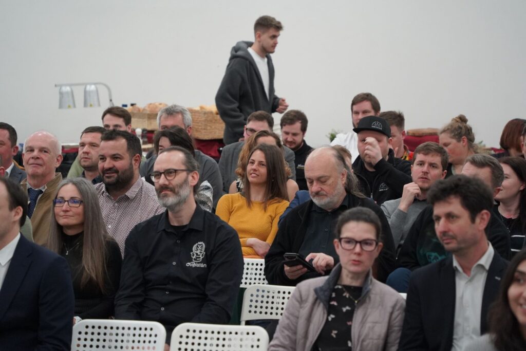 🏆 Další úspěch pro SOŠEP! Blatský Golden Ale získal stříbro na mezinárodní soutěži - Střední odborná škola ekologická a potravinářská Veselí nad Lužnicí