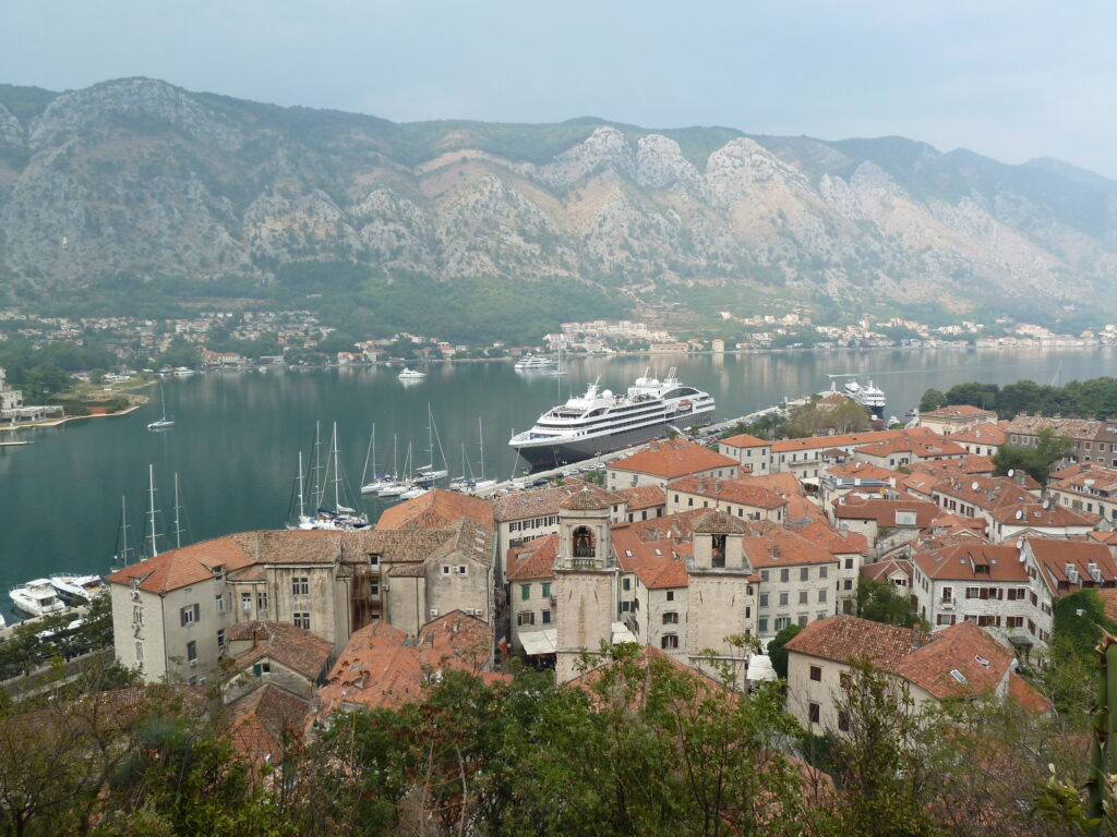Pozoruhodná a zapomenutá Černá Hora - Střední odborná škola ekologická a potravinářská Veselí nad Lužnicí