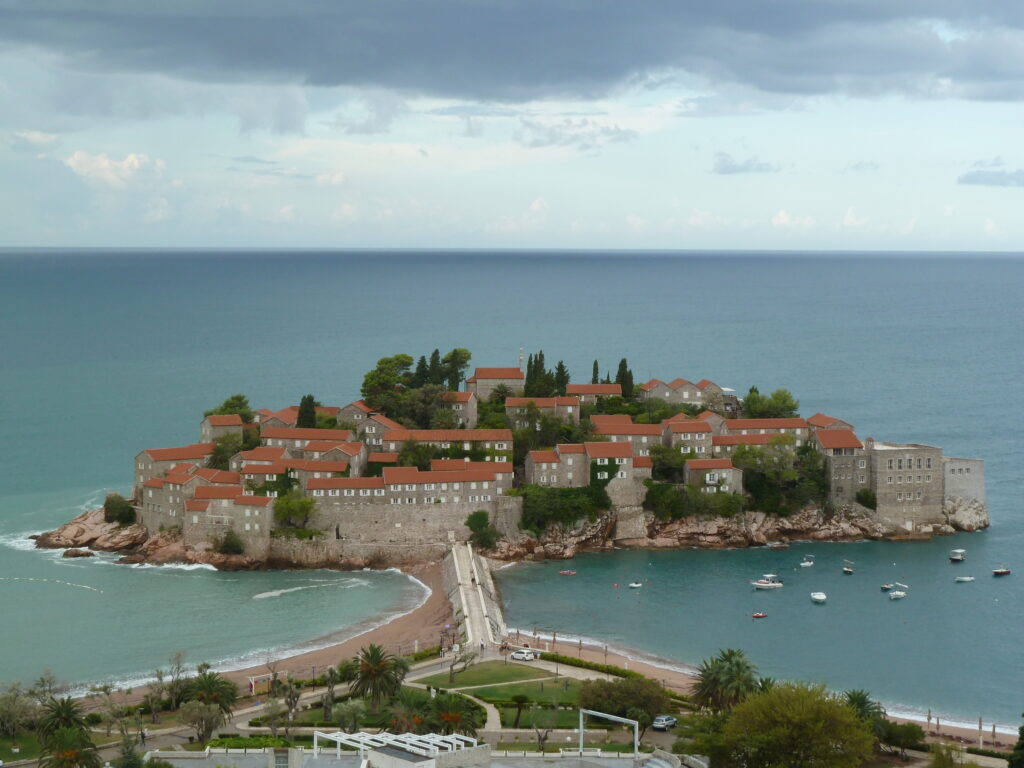 Pozoruhodná a zapomenutá Černá Hora - Střední odborná škola ekologická a potravinářská Veselí nad Lužnicí