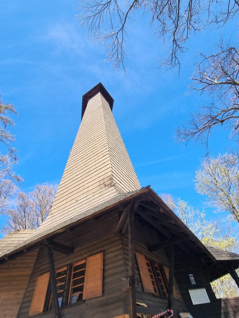 🌊⚔️ Od kapky vody ke spícím rytířům aneb 3.A a 3.B v terénu - Střední odborná škola ekologická a potravinářská Veselí nad Lužnicí