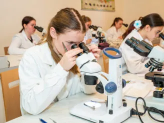 Přírodovědné lyceum - Střední odborná škola ekologická a potravinářská Veselí nad Lužnicí