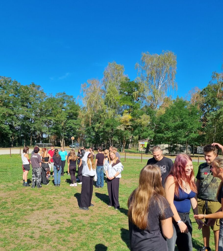 🌊 Nové tváře, nová jména, super zážitky aneb start v chillu - Střední odborná škola ekologická a potravinářská Veselí nad Lužnicí