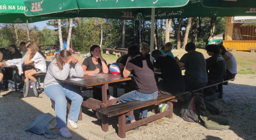 🌊 Nové tváře, nová jména, super zážitky aneb start v chillu - Střední odborná škola ekologická a potravinářská Veselí nad Lužnicí