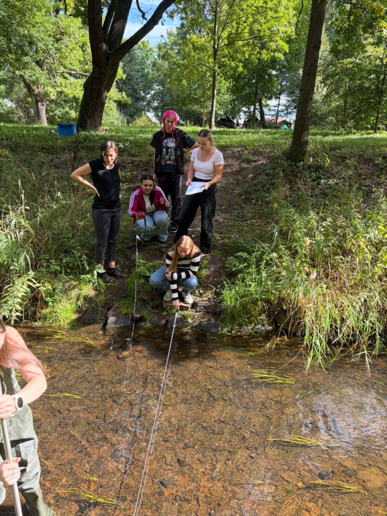 💦 Učíme se o vodě? Tak skončíme ve vodě! - Střední odborná škola ekologická a potravinářská Veselí nad Lužnicí