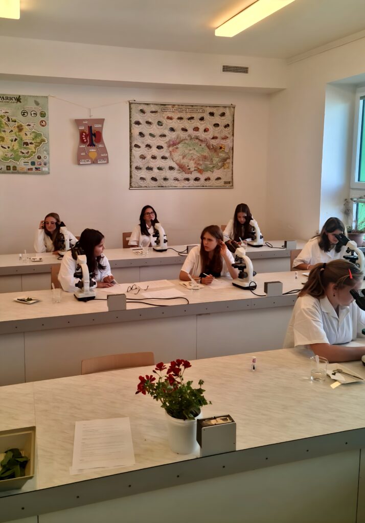 🚀 Multiscience Lab Days odstartovaly ve velkém stylu! 🔬✨ - Střední odborná škola ekologická a potravinářská Veselí nad Lužnicí