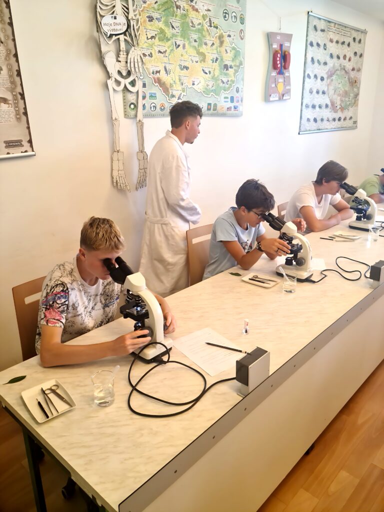 🚀 Multiscience Lab Days odstartovaly ve velkém stylu! 🔬✨ - Střední odborná škola ekologická a potravinářská Veselí nad Lužnicí