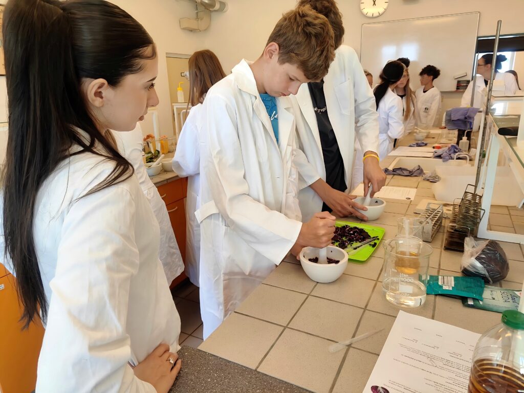 🚀 Multiscience Lab Days odstartovaly ve velkém stylu! 🔬✨ - Střední odborná škola ekologická a potravinářská Veselí nad Lužnicí